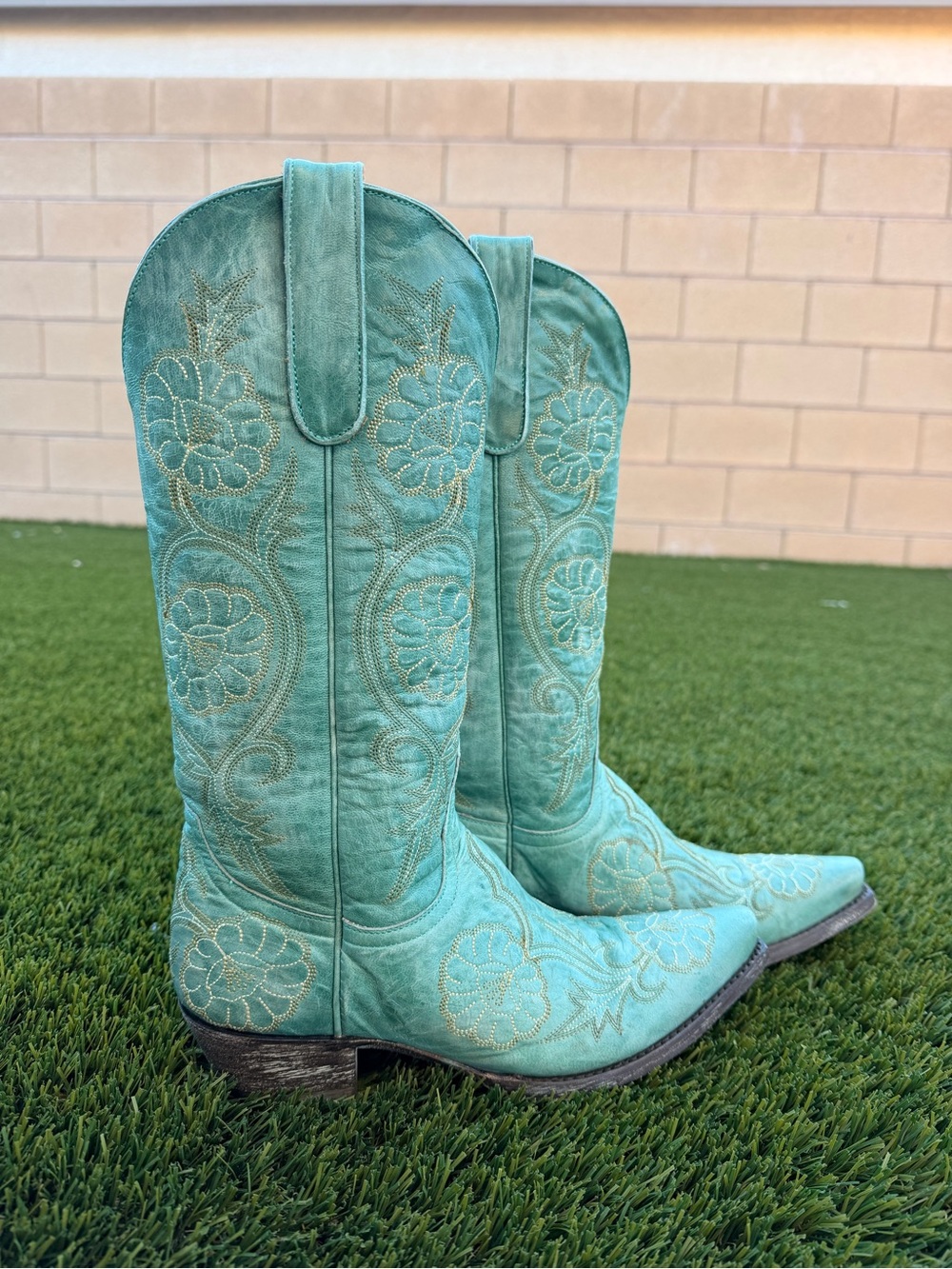 Old Gringo Turquoise Embroidered Western Boots